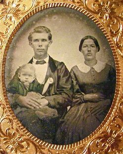 101008 Family portrait 1800s.jpg
